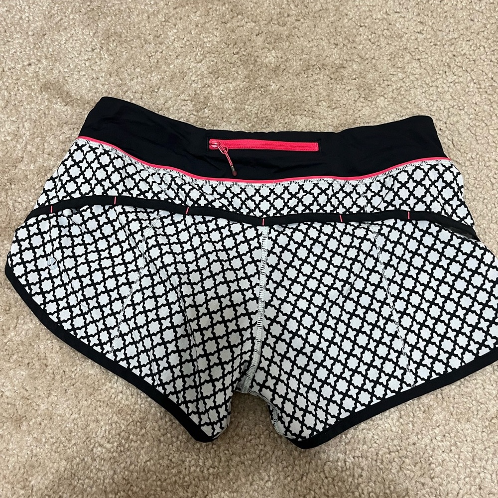 Speed Up Low-Rise Lined Short 2.5" size 6